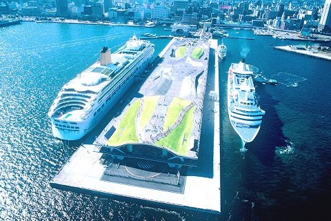大さん橋から海と空と横浜の街を一望！